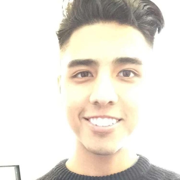 Meet your Posher, Gilberto - Picture 1 of 1